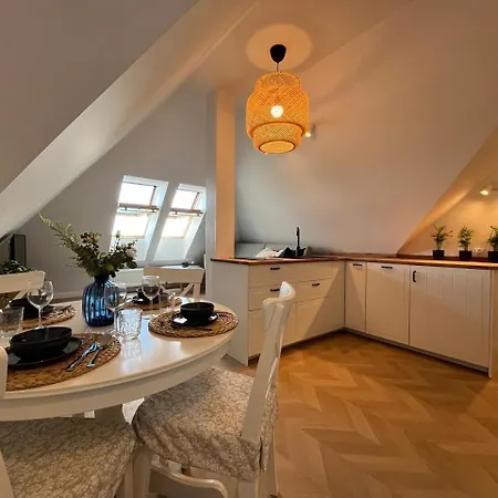 Nautikka * Krynica Morska